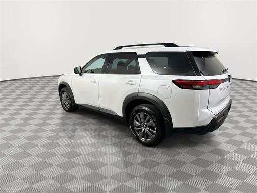 2025 Nissan Pathfinder SV FWD