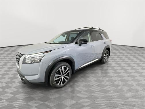2025 Nissan Pathfinder Platinum FWD