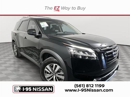 2023 Nissan Pathfinder SL
