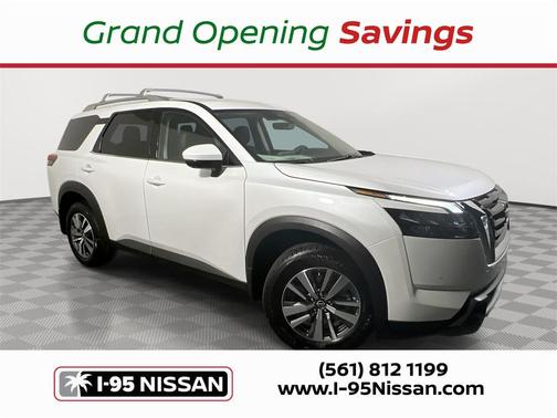 2025 Nissan Pathfinder SL FWD