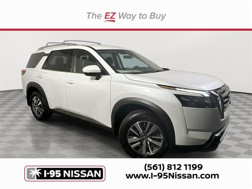 2025 Nissan Pathfinder SL FWD