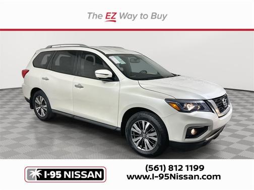 2017 Nissan Pathfinder SL