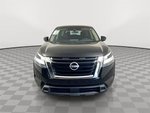 2022 Nissan Pathfinder S 2WD