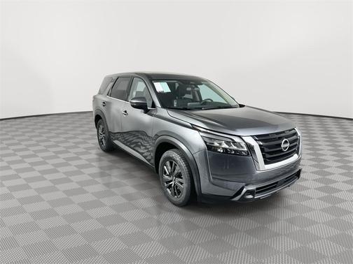 2022 Nissan Pathfinder S 2WD