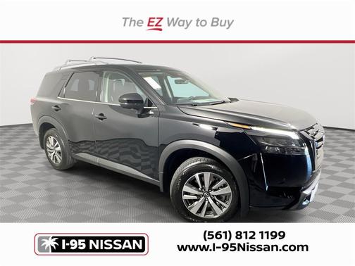 2025 Nissan Pathfinder SL FWD