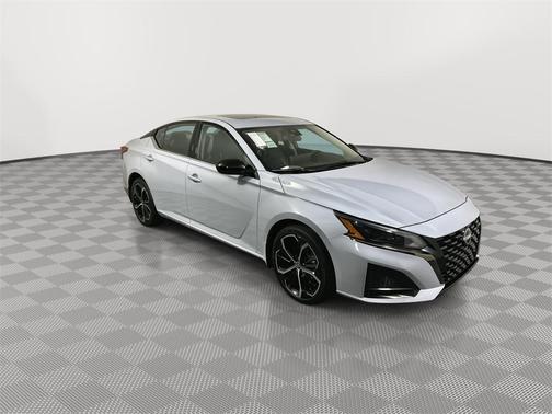 2025 Nissan Altima SR AWD