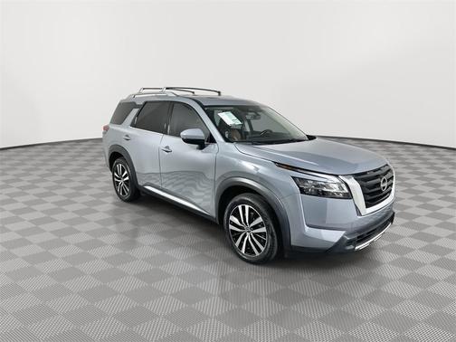 2023 Nissan Pathfinder Platinum 4WD