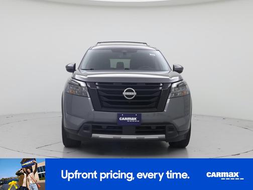 Gray 2025 Nissan Pathfinder SL