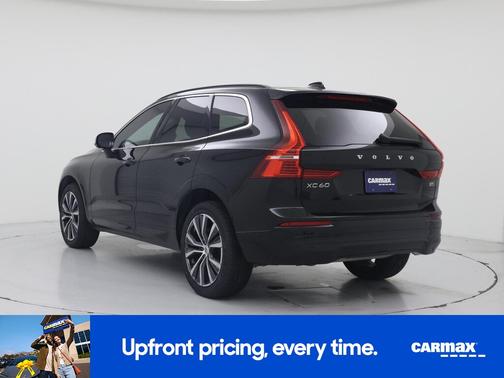 Black 2022 Volvo XC60 B5 Momentum