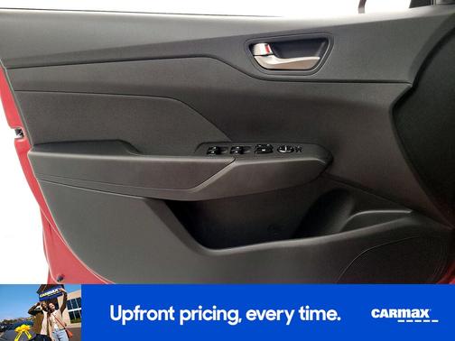 2020 Hyundai Accent SE