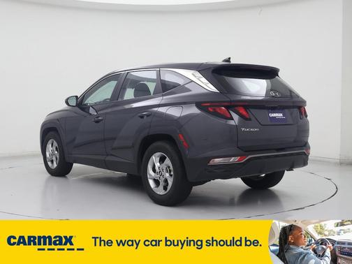 2022 Hyundai TUCSON SE