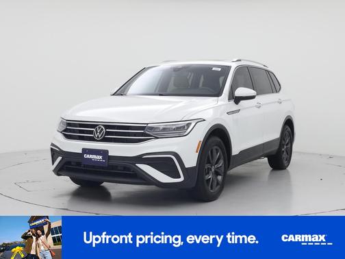 White 2022 Volkswagen Tiguan SE