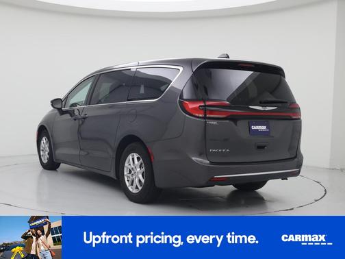 Gray 2023 Chrysler Pacifica Touring L