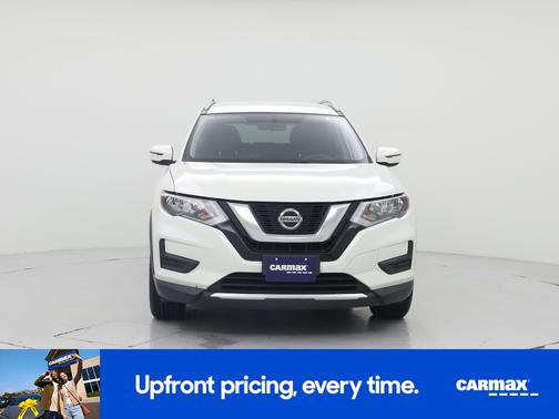 White 2018 Nissan Rogue SV
