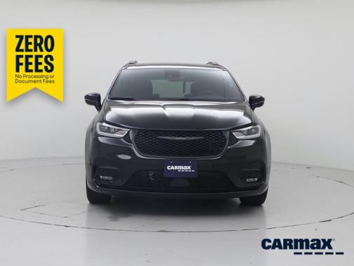 Black 2026 Chrysler Pacifica Limited