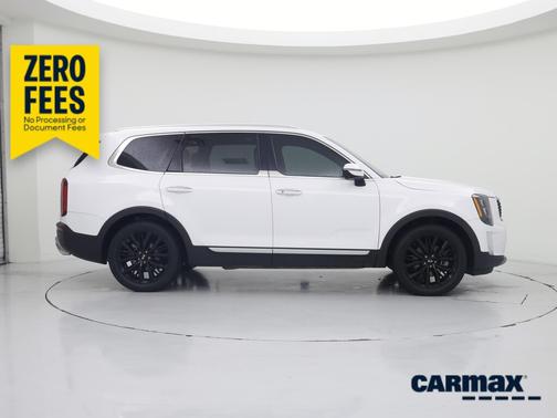 White 2021 Kia Telluride SX