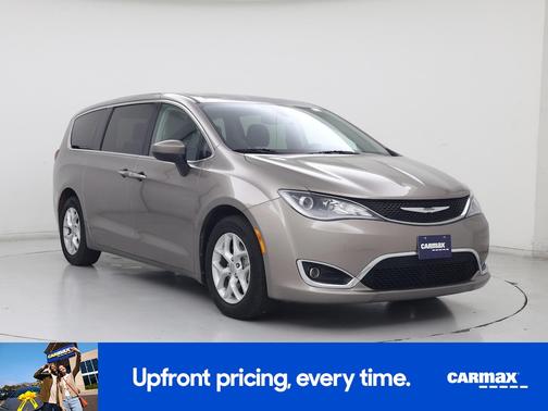 2017 Chrysler Pacifica Touring Plus