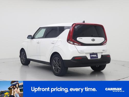White 2021 Kia Soul EX