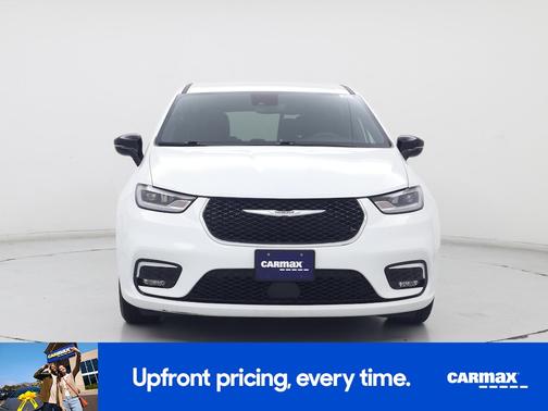 2024 Chrysler Pacifica Touring