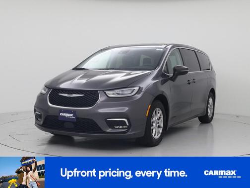 Gray 2023 Chrysler Pacifica Touring L