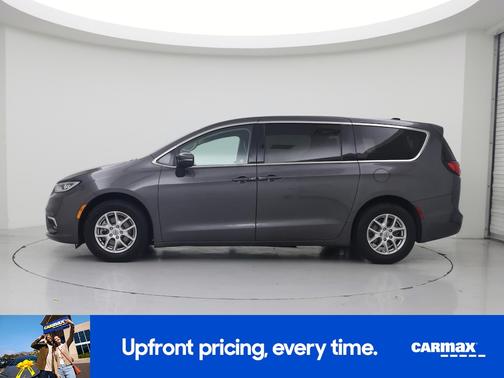 Gray 2023 Chrysler Pacifica Touring L
