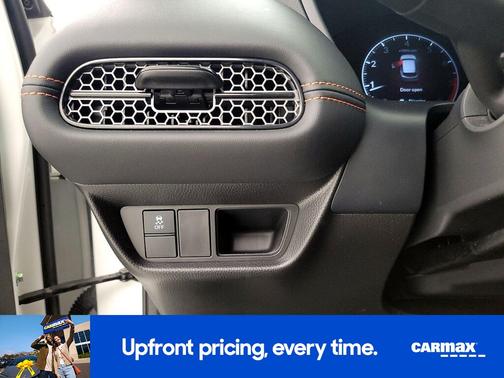 White 2024 Honda HR-V Sport