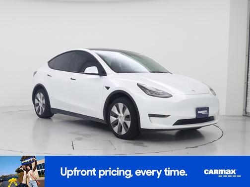 White 2023 Tesla Model Y Long Range