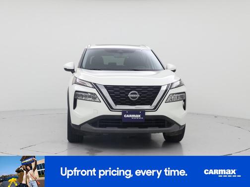 White 2022 Nissan Rogue SV