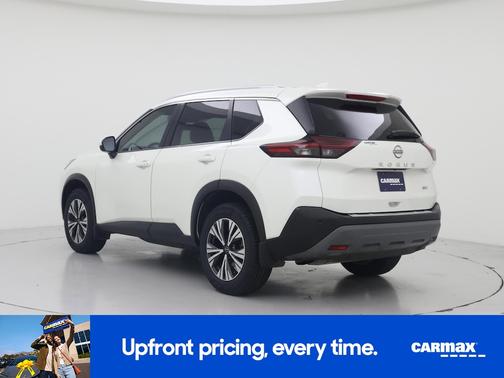 White 2022 Nissan Rogue SV