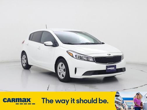 2017 Kia Forte5 LX