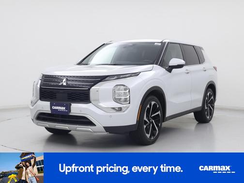 2023 Mitsubishi Outlander SE