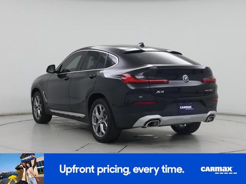 Black 2025 BMW X4 XDrive30i