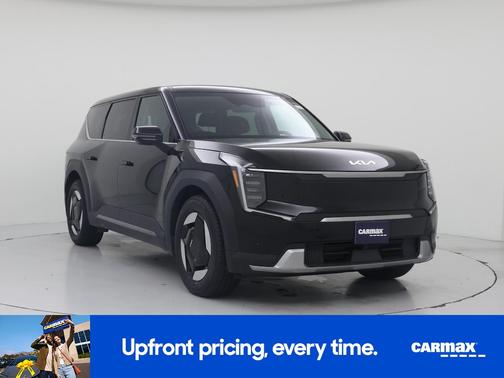 2025 Kia EV9 Light Long Range