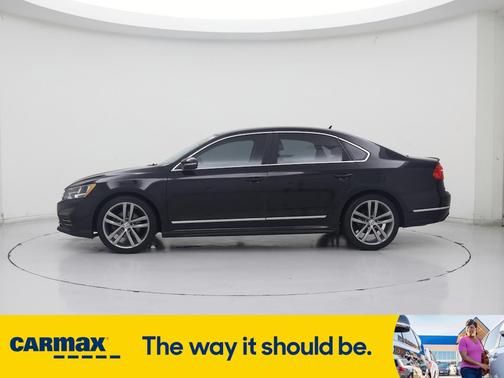 2016 Volkswagen Passat R-Line