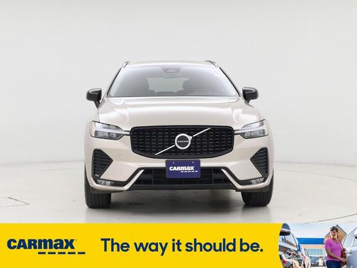 2025 Volvo XC60 B5 Core