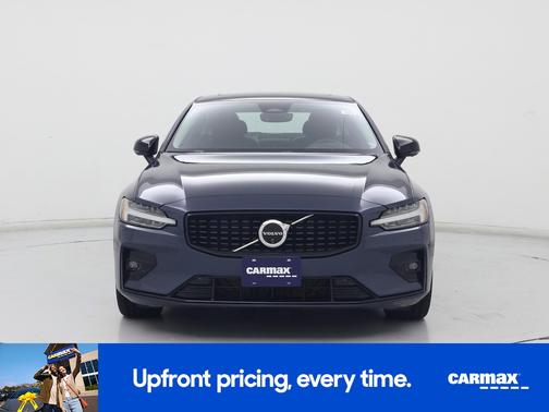 2024 Volvo S60 B5 Plus Dark Theme