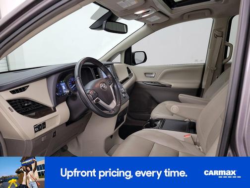 2019 Toyota Sienna XLE