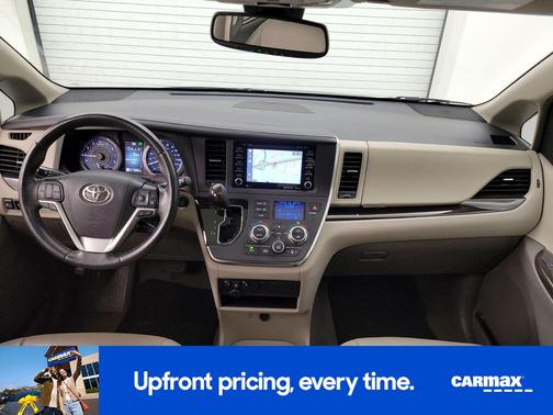 2019 Toyota Sienna XLE