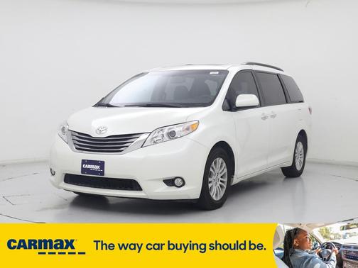 2017 Toyota Sienna XLE