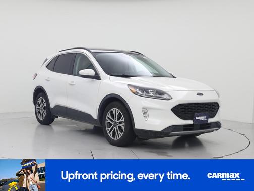 White 2022 Ford Escape SEL