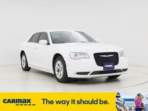 2022 Chrysler 300 Touring