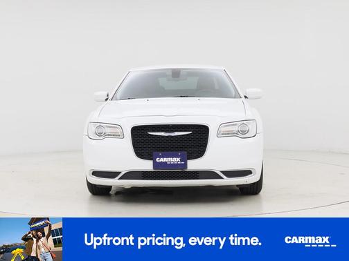 2022 Chrysler 300 Touring