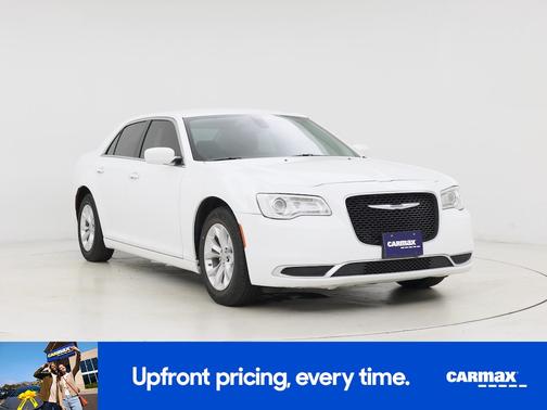 2022 Chrysler 300 Touring