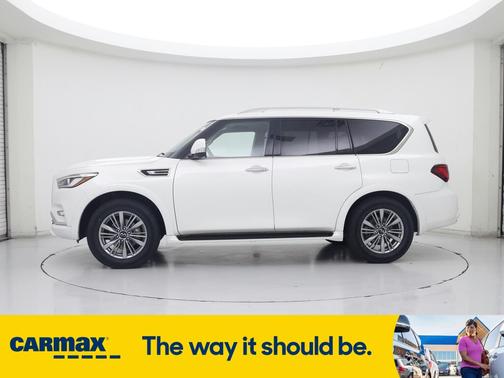 2023 INFINITI QX80 Luxe
