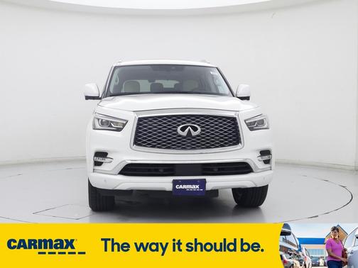2023 INFINITI QX80 Luxe