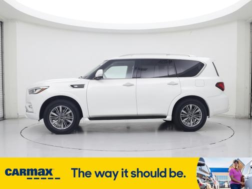 2023 INFINITI QX80 Luxe