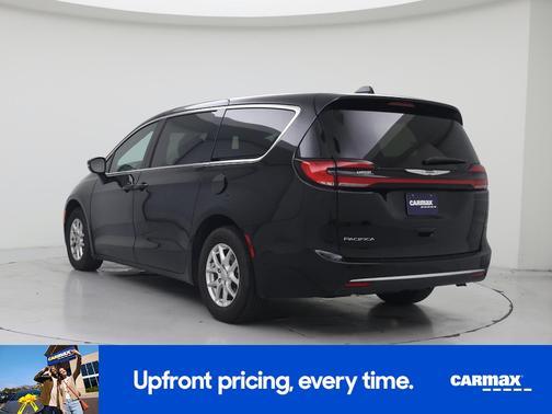 Black 2025 Chrysler Pacifica Select