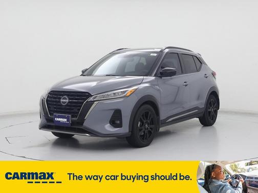 2022 Nissan Kicks SR