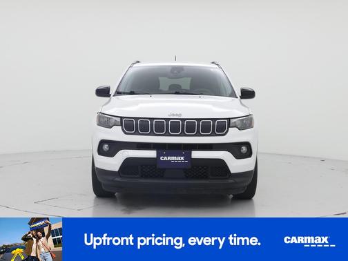 White 2022 Jeep Compass Latitude