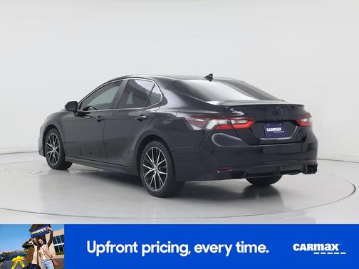 Black 2022 Toyota Camry SE
